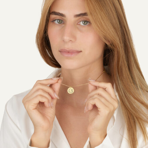 ⁦שרשרת דיסק עם חריטת איור מזל דלי⁩ – תמונה ⁦4⁩